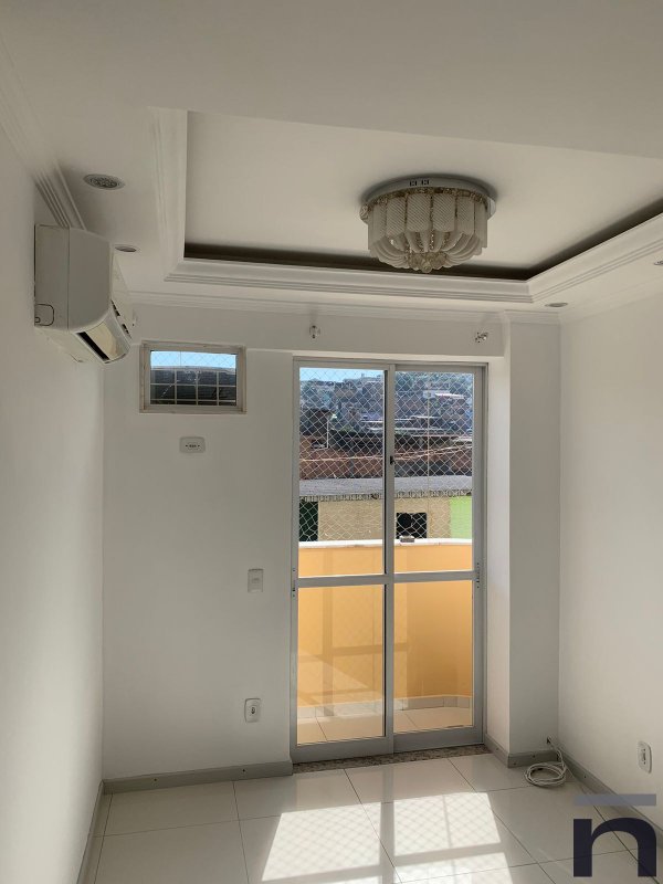 Apartamento com 2 quartos no Centenário para locação Rua Seabra Sobrinho Duque de Caxias - 
