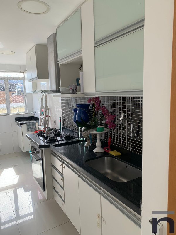 Apartamento com 2 quartos no Centenário para locação Rua Seabra Sobrinho Duque de Caxias - 