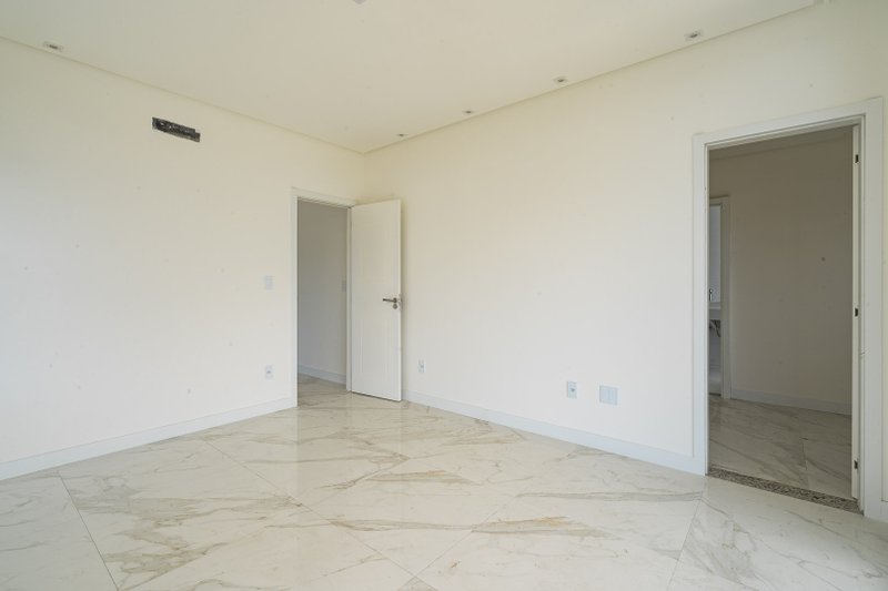 Linda casa de 3 suítes no Jardins Veneza Rodovia do Sol Vila Velha - 