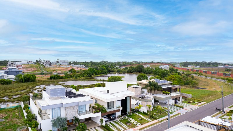 Linda casa de 3 suítes no Jardins Veneza Rodovia do Sol Vila Velha - 