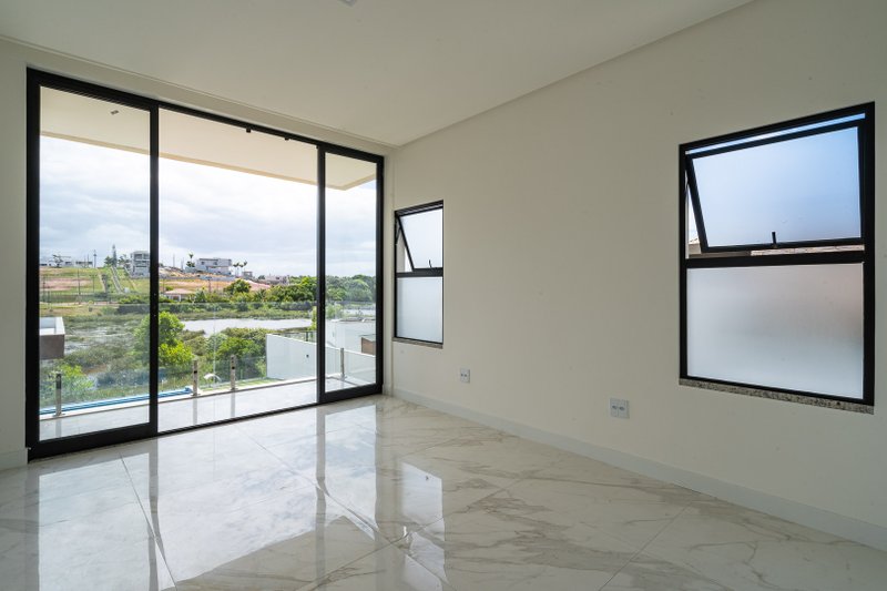 Linda casa de 3 suítes no Jardins Veneza Rodovia do Sol Vila Velha - 