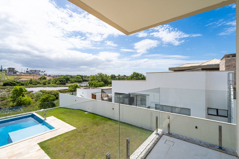 Linda casa de 3 suítes no Jardins Veneza Rodovia do Sol Vila Velha - 