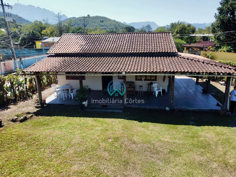 Vendendo casa com piscina Rua Marquês de Montalvão Guapimirim - 