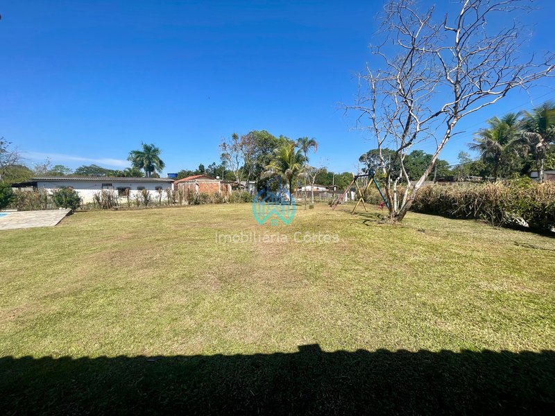 Vendendo casa com piscina Rua Marquês de Montalvão Guapimirim - 