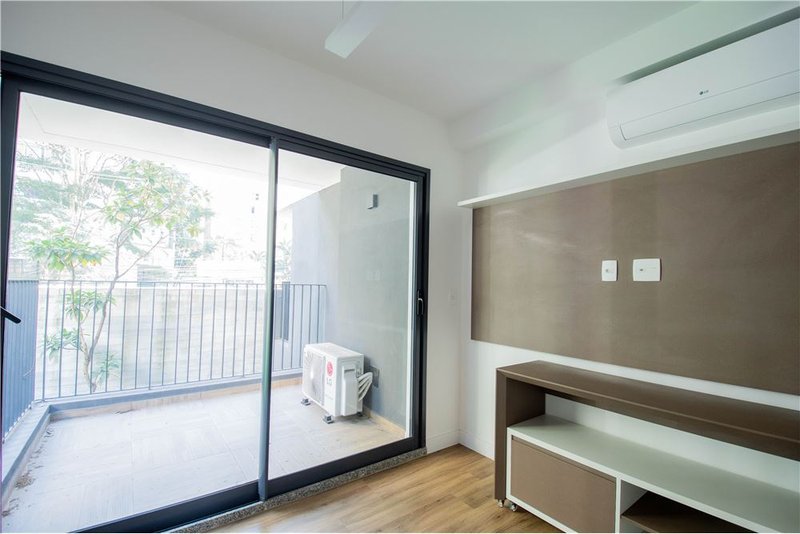 Apartamento em MOEMA com 1 dormitório 34m² dos Jurupis São Paulo - 