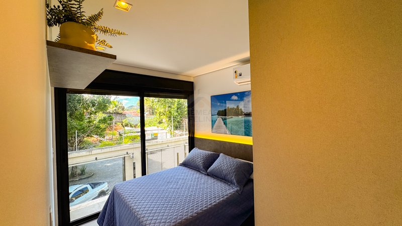 Casa em Condomínio com 4 Suítes e Piscina Privativa na Praia de Juquehy - LOCAÇÃO E VENDA  São Sebastião - 