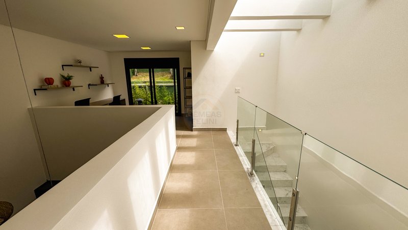 Casa em Condomínio com 4 Suítes e Piscina Privativa na Praia de Juquehy - LOCAÇÃO E VENDA  São Sebastião - 