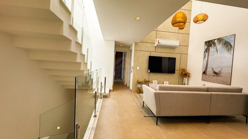 Casa em Condomínio com 4 Suítes e Piscina Privativa na Praia de Juquehy - LOCAÇÃO E VENDA  São Sebastião - 