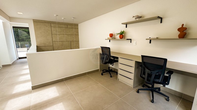 Casa em Condomínio com 4 Suítes e Piscina Privativa na Praia de Juquehy - LOCAÇÃO E VENDA  São Sebastião - 