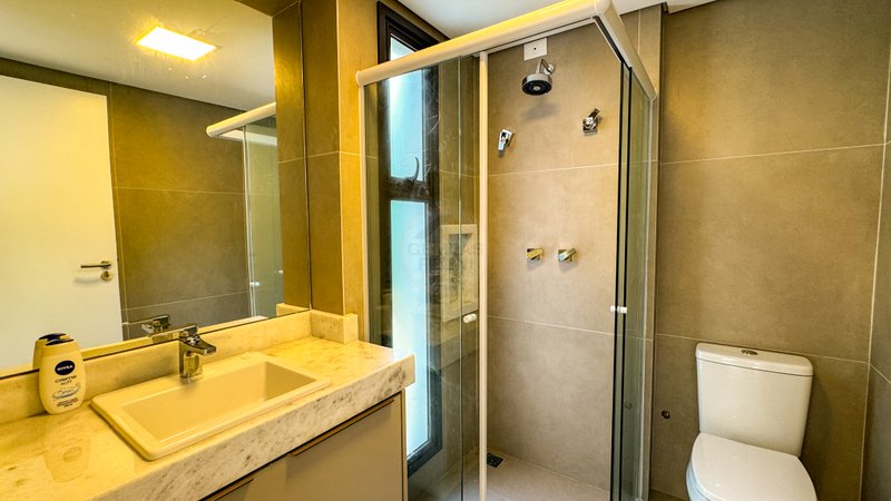 Casa em Condomínio com 4 Suítes e Piscina Privativa na Praia de Juquehy - LOCAÇÃO E VENDA  São Sebastião - 