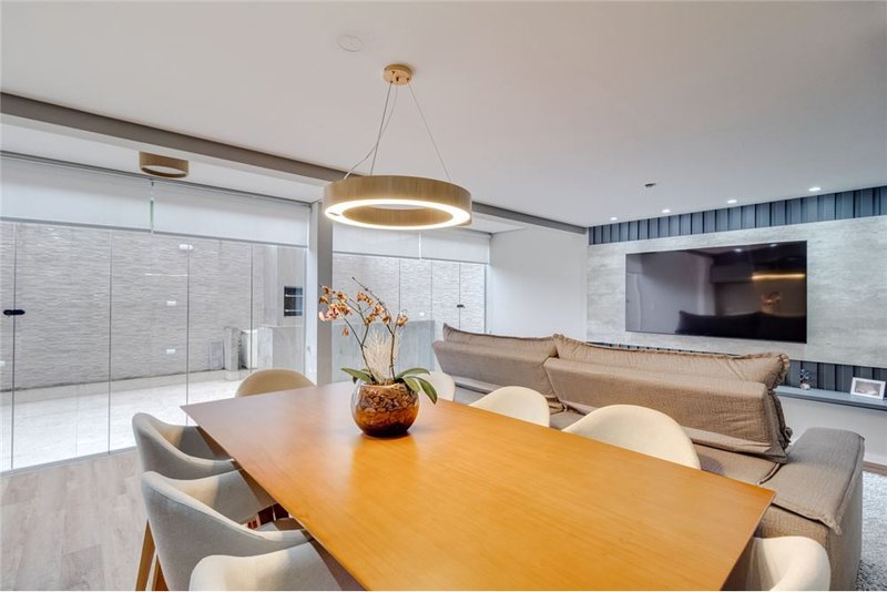 Casa em Condomínio a venda em Interlagos - 2 suítes 206m² Varsóvia São Paulo - 