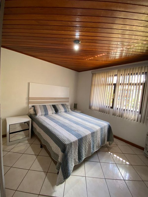 Apartamento Duplex com 3 dormitórios para alugar, 105 m² por R$ 2.500/mês - Cônego - NF Rua Marechal Rondon Nova Friburgo - 