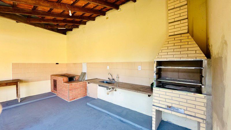 CHÁCARA DE 1.500 M2 DENTRO DA CIDADE DE BOITUVA  Boituva - 