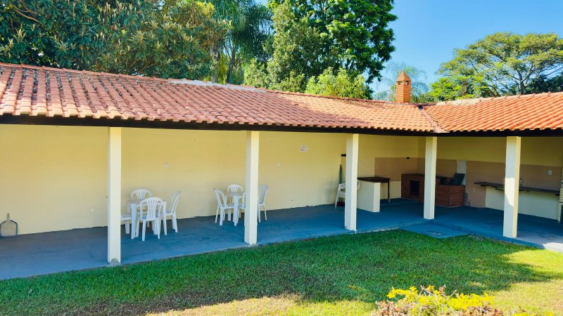 CHÁCARA DE 1.500 M2 DENTRO DA CIDADE DE BOITUVA  Boituva - 