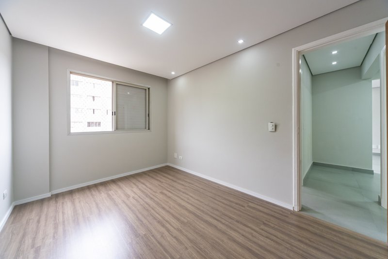 Apartamento para venda com 60m², 02 dormitórios, 01 banheiro e 01 vaga de garagem Rua Laranjal São Paulo - 