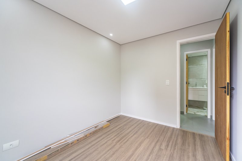 Apartamento para venda com 60m², 02 dormitórios, 01 banheiro e 01 vaga de garagem Rua Laranjal São Paulo - 