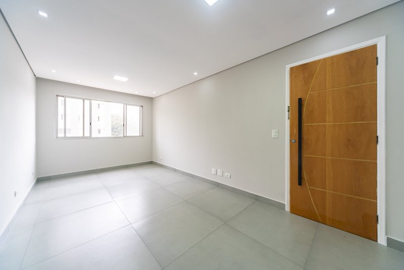 Apartamento para venda com 60m², 02 dormitórios, 01 banheiro e 01 vaga de garagem Rua Laranjal São Paulo - 