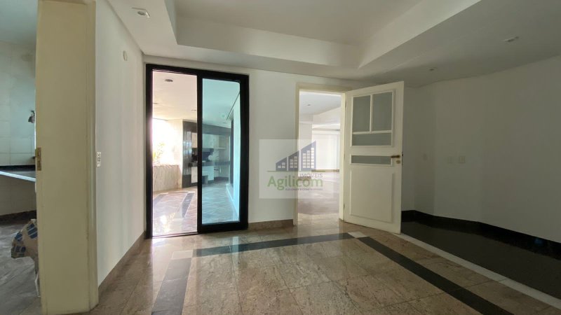 APARTAMENTO À VENDA EM MOEMA COM 5 DORMITÓRIOS Avenida Juriti São Paulo - 