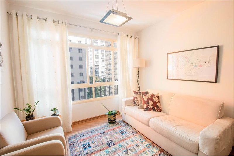 Apartamento em Moema com 2 dormitórios 83m² AV DOS JAMARIS São Paulo - 