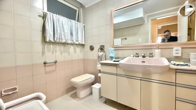 R$ 540.000 - EXCLUSIVIDADE - ÓTIMO APARTAMENTO - 148M2 - FRENTE - 3 DORM - VISTA Avenida Cristóvão Colombo Porto Alegre - 