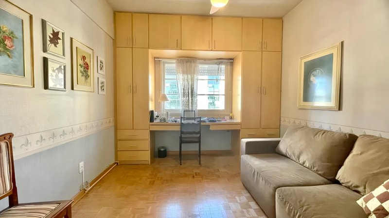 R$ 540.000 - EXCLUSIVIDADE - ÓTIMO APARTAMENTO - 148M2 - FRENTE - 3 DORM - VISTA Avenida Cristóvão Colombo Porto Alegre - 