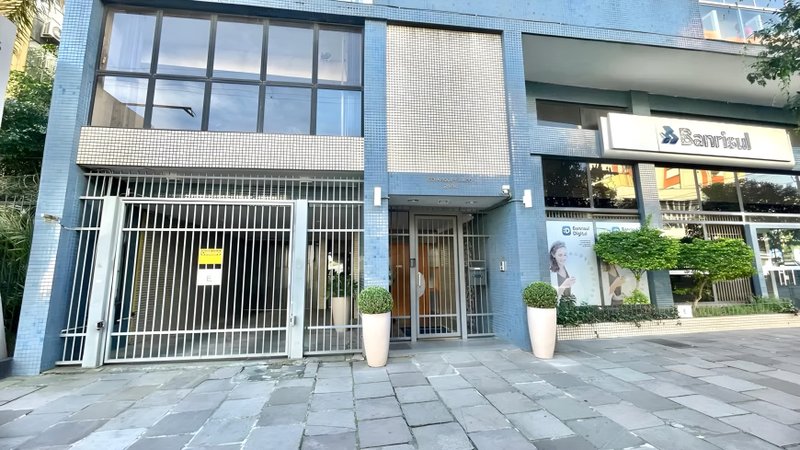 R$ 540.000 - EXCLUSIVIDADE - ÓTIMO APARTAMENTO - 148M2 - FRENTE - 3 DORM - VISTA Avenida Cristóvão Colombo Porto Alegre - 