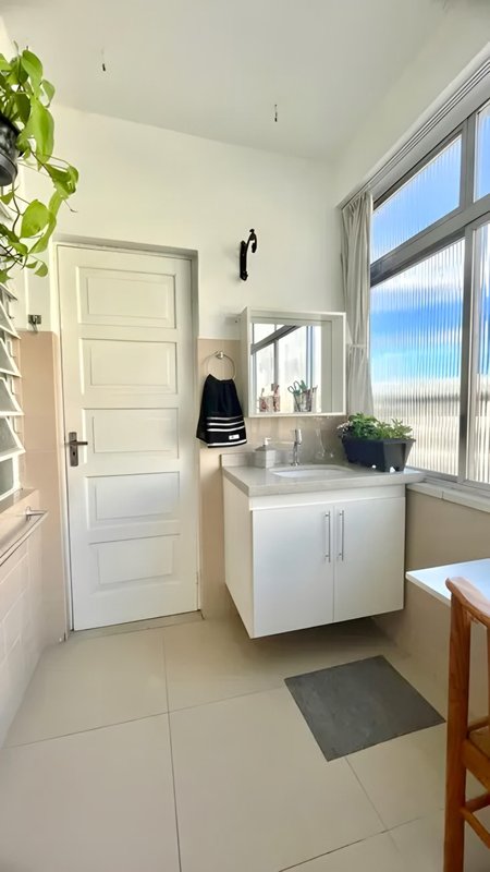 R$ 540.000 - EXCLUSIVIDADE - ÓTIMO APARTAMENTO - 148M2 - FRENTE - 3 DORM - VISTA Avenida Cristóvão Colombo Porto Alegre - 