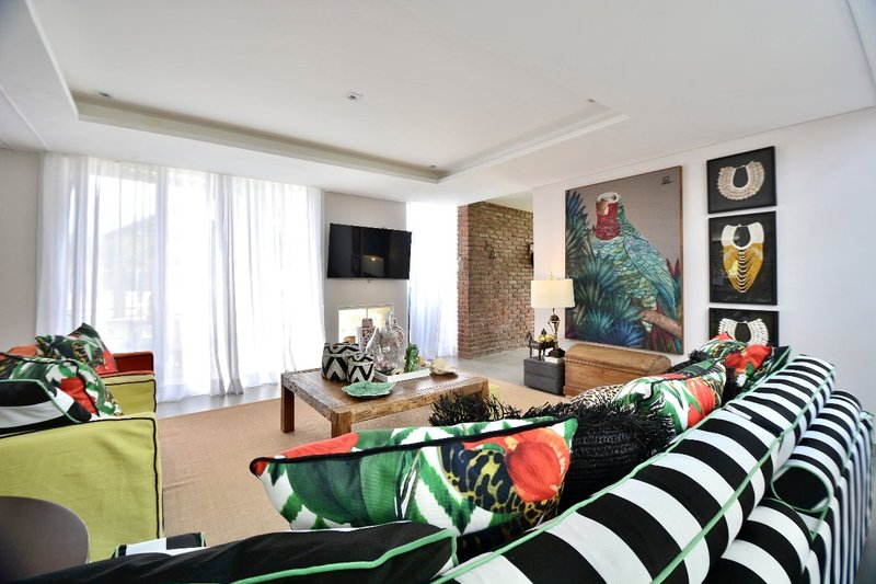 R$ 1.990.000 - MAGNÍFICA CASA ESQUINA - VISTA LAGO - 220M2 - 4 DORM (3 SUÍTES) - 2 VAGAS Avenida Paraguassu  Xangri-lá - 