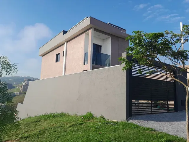 Trata - se de uma Casa no Nova Jaguari com 180m² com 3 dormitórios, suíte, vaga e piscina; Estrada Jaguari Santana de Parnaíba - 