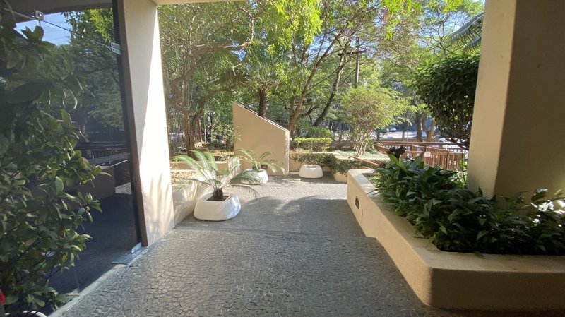 Apartamento á venda 2 quartos, Pinheiros, SP - R$ 810 mil Rua Henrique Schaumann São Paulo - 