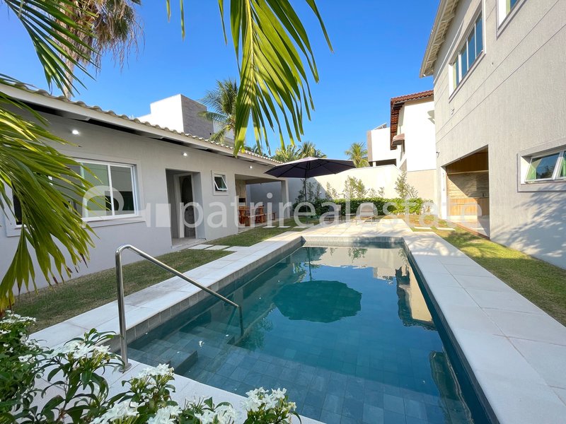 Casa Altissimo padrão com 468 m² 6 suítes 9 WC 4 vagas no Alphaville Fortaleza - CE Av. litoranea Eusébio - 