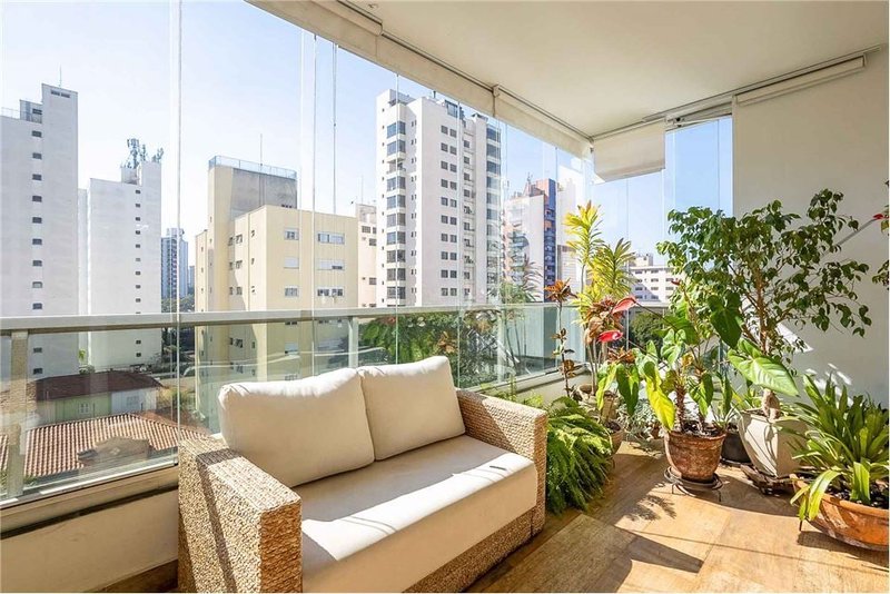 Apartamento em Moema  de 196m² AVENIDA JUREMA São Paulo - 