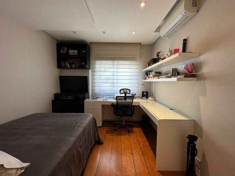 Apartamento a venda 4 quartos, Chácara Klabin - R$ 3.9 mi Rua Luís Molina São Paulo - 