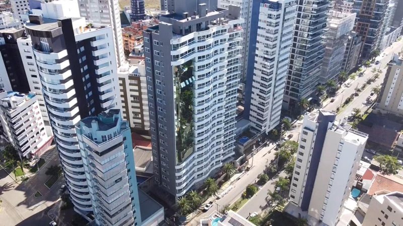 Apartamentos Dalla'cqua v Silva Jardim Torres - 