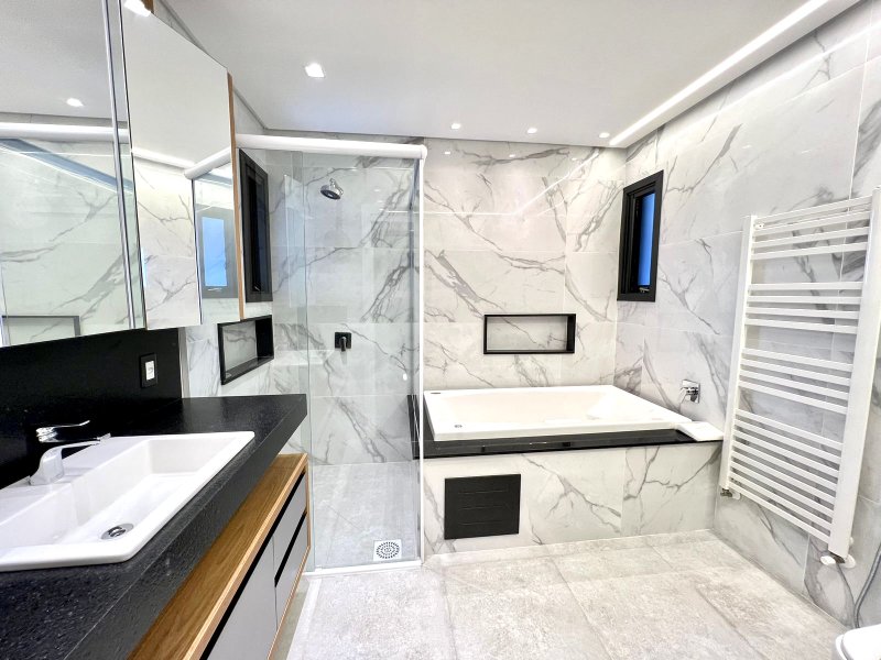 R$ 5.300.000 - EXCLUSIVIDADE - MAGNÍFICA CASA À BEIRA MAR - 400M2 - 4 SUÍTES Avenida Paraguassú  Xangri-lá - 