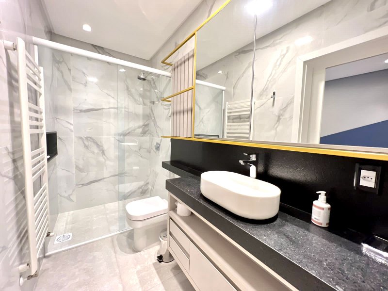 R$ 5.300.000 - EXCLUSIVIDADE - MAGNÍFICA CASA À BEIRA MAR - 400M2 - 4 SUÍTES Avenida Paraguassú  Xangri-lá - 