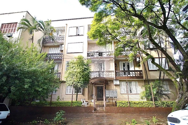 R$ 290.000 - ÓTIMA LOCALIZAÇÃO - APARTAMENTO REFORMADO - 41M2 - 1 DORM - 1 VAGA Rua Eça de Queiroz Porto Alegre - 