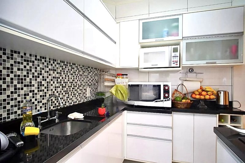 R$ 290.000 - ÓTIMA LOCALIZAÇÃO - APARTAMENTO REFORMADO - 41M2 - 1 DORM - 1 VAGA Rua Eça de Queiroz Porto Alegre - 