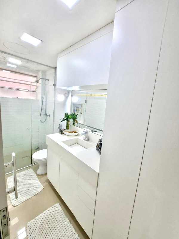 R$ 299.000 - EXCELENTE STUDIO - TOTALMENTE MOBILIADO - 44M2 - 1 VAGA - ÓTIMA LOCALIZAÇÃO - Porto Alegre - 