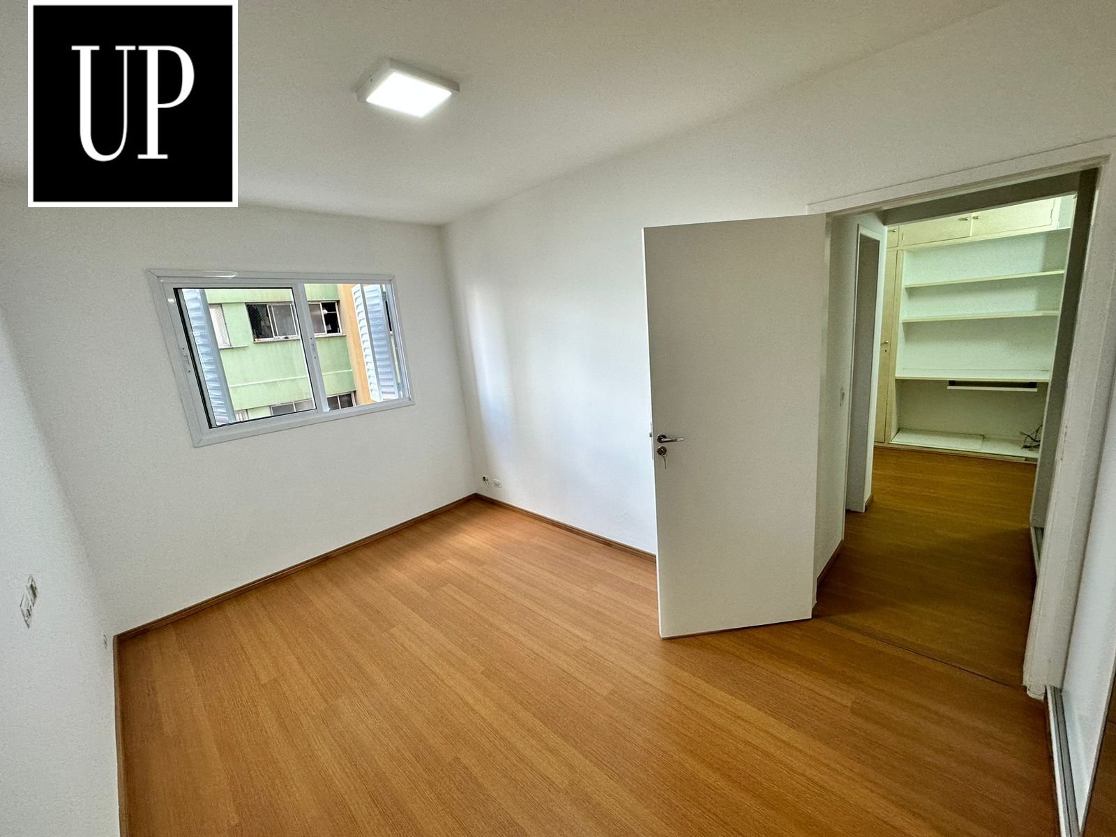 Apartamento à venda com 1 quarto, 66m² - Foto 2