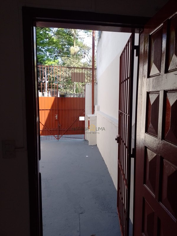 Casa com 2 Quartos e 2 banheiros à Venda, 86 m² por R$ 370.000 Avenida Campinas Taboão da Serra - 