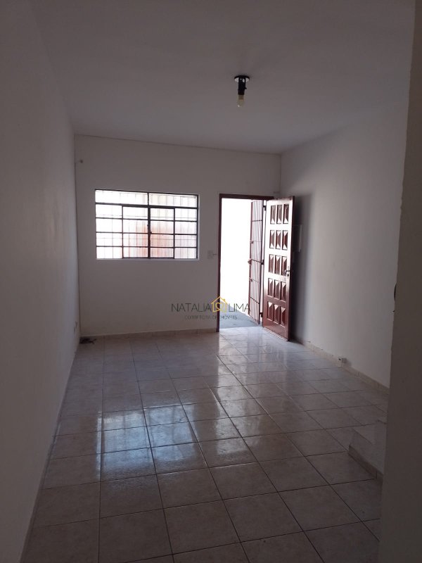 Casa com 2 Quartos e 2 banheiros à Venda, 86 m² por R$ 370.000 Avenida Campinas Taboão da Serra - 