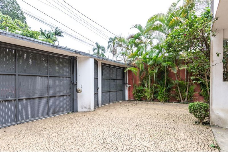 Casa em Condomínio de Luxo com 4 suítes 442m² Canumá São Paulo - 