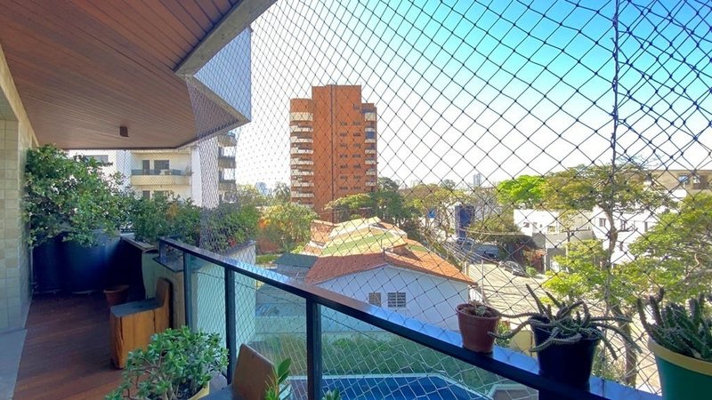 Apartamento em Moema com 3 suítes 326m² dos Guaramomis São Paulo - 
