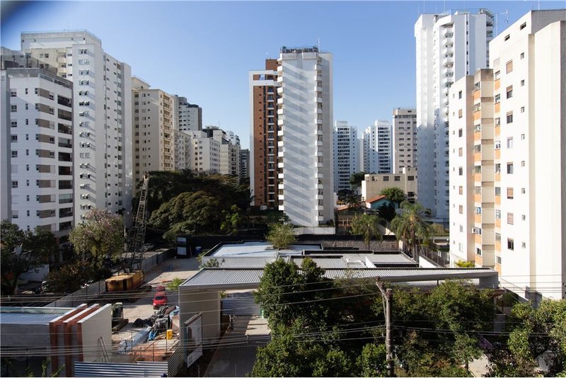 Apartamento a venda em Moema 1 suíte 95m² Av: Cotovia São Paulo - 