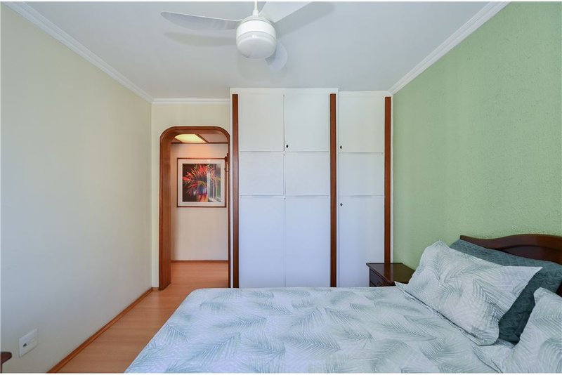 Apartamento no Brooklin com 3 suítes 162m² Barão do Triunfo São Paulo - 