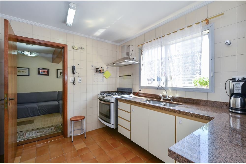 Apartamento à venda com 3 quartos, 162m² - Foto 33