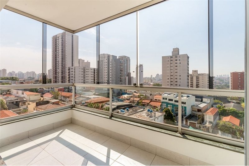 Apartamento com 4 dormitórios com de 140m² dos democratas São Paulo - 