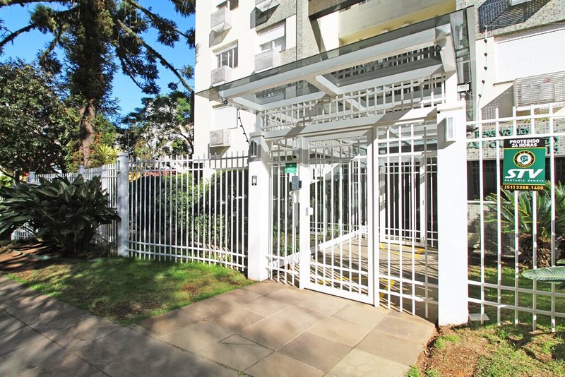 Apartamento PFS 315 Apto 261 1 suíte 86m² Faria Santos Porto Alegre - 