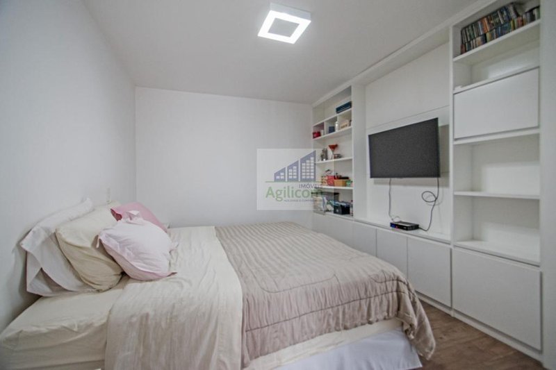 APARTAMENTO Á VENDA EM CAMPO BELO COM 2 DORMITÓRIOS Rua Antônio de Macedo Soares São Paulo - 